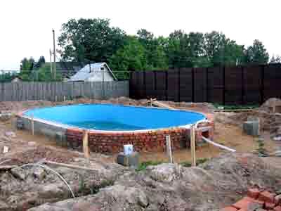 Как построить на даче бассейн