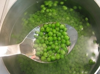 Как правильно вырастить зеленый горошек и рецепт приготовления - консервирование на зиму (фото)